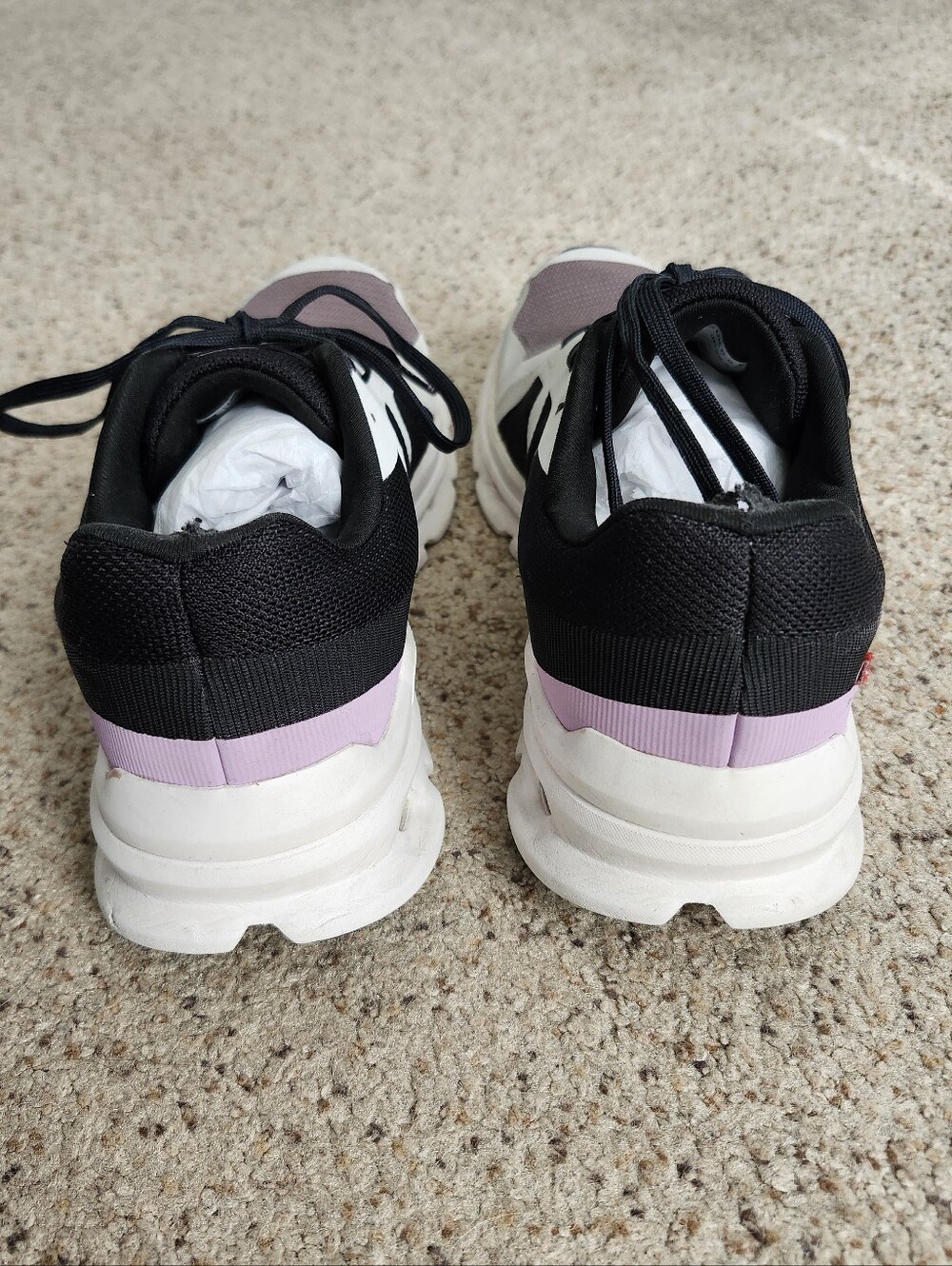 Women's On Running Cloudrunner 2023 Heron/Black Athletic Shoes Size 8.5 - Picture 8 of 11